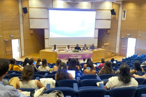 Shee marca presença na Feira de Emprego da Faculdade de Farmácia de Lisboa
