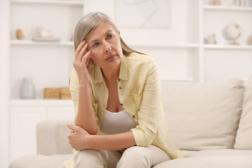 Compreender a menopausa: fases, sintomas e cuidados de saúde